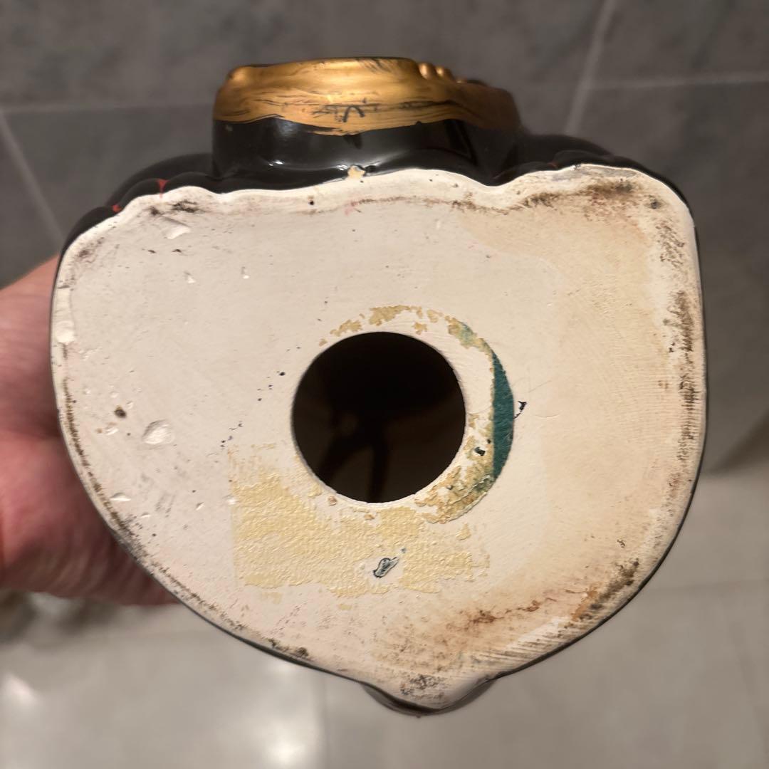 アンティーク手描きの瞳やふっくらとしたお顔が美しい招き猫