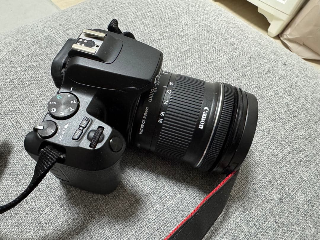 Canon EOS Kiss X10 レンズEF-S10-18mm