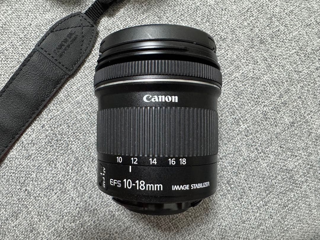 Canon EOS Kiss X10 レンズEF-S10-18mm