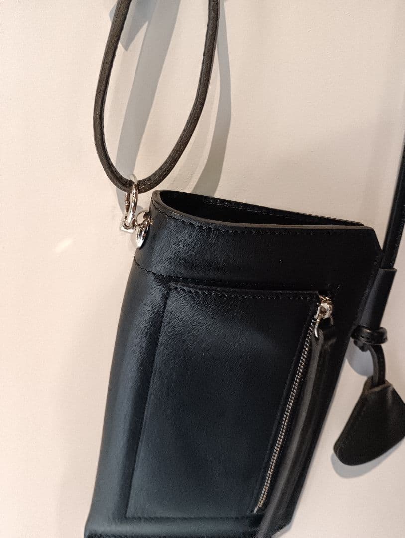 KLASICA × MahariQ クラシカ マハリク モバイルポーチ