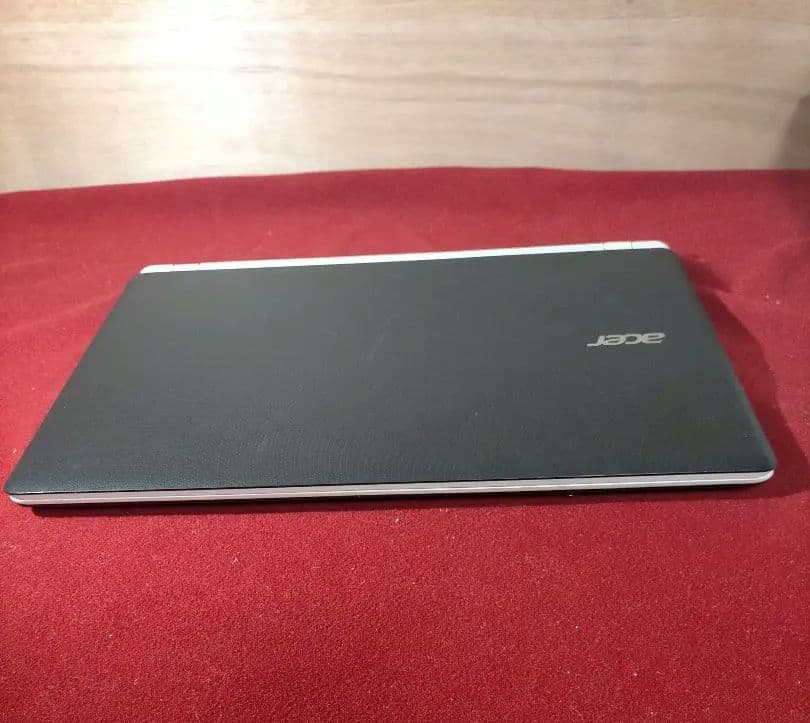 Acer 黒×白 SSD512GB 設定済 ACアダプタ付 大画面