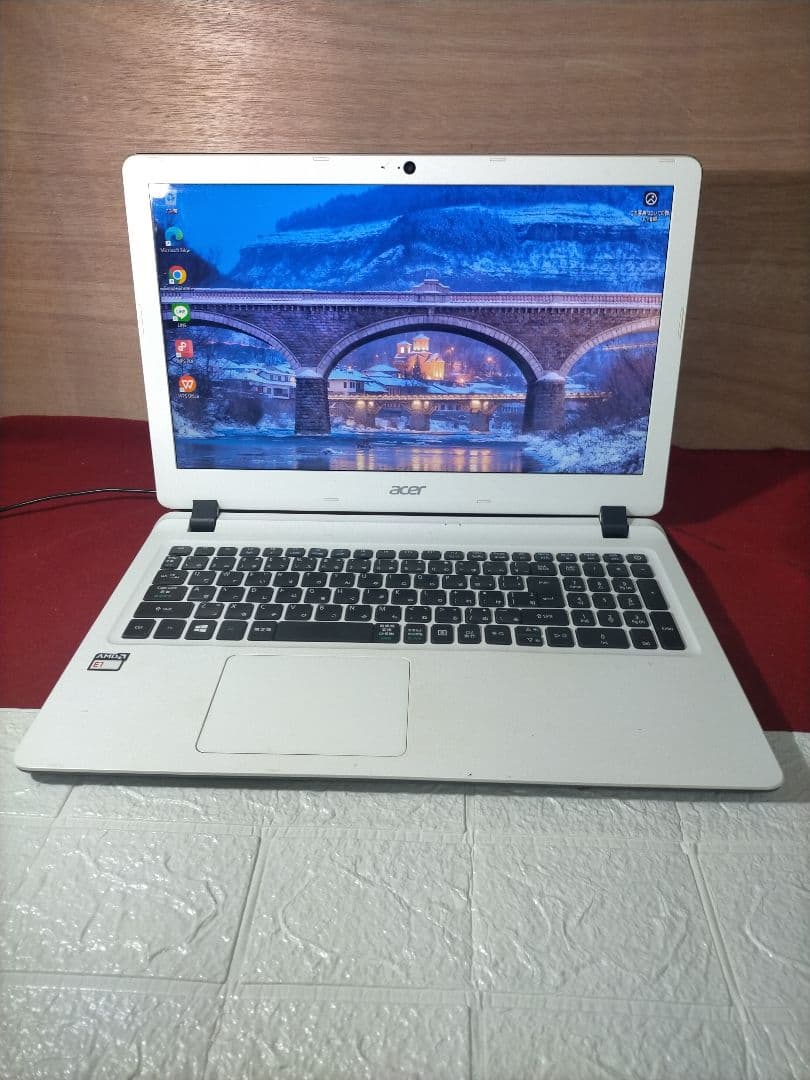 Acer 黒×白 SSD512GB 設定済 ACアダプタ付 大画面