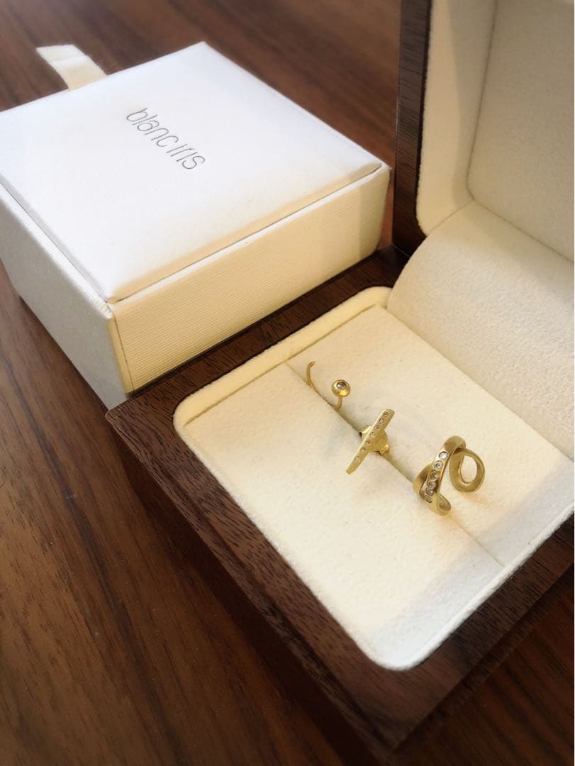 blanc iris ブランイリス 18kYG ダイヤモンドピアス