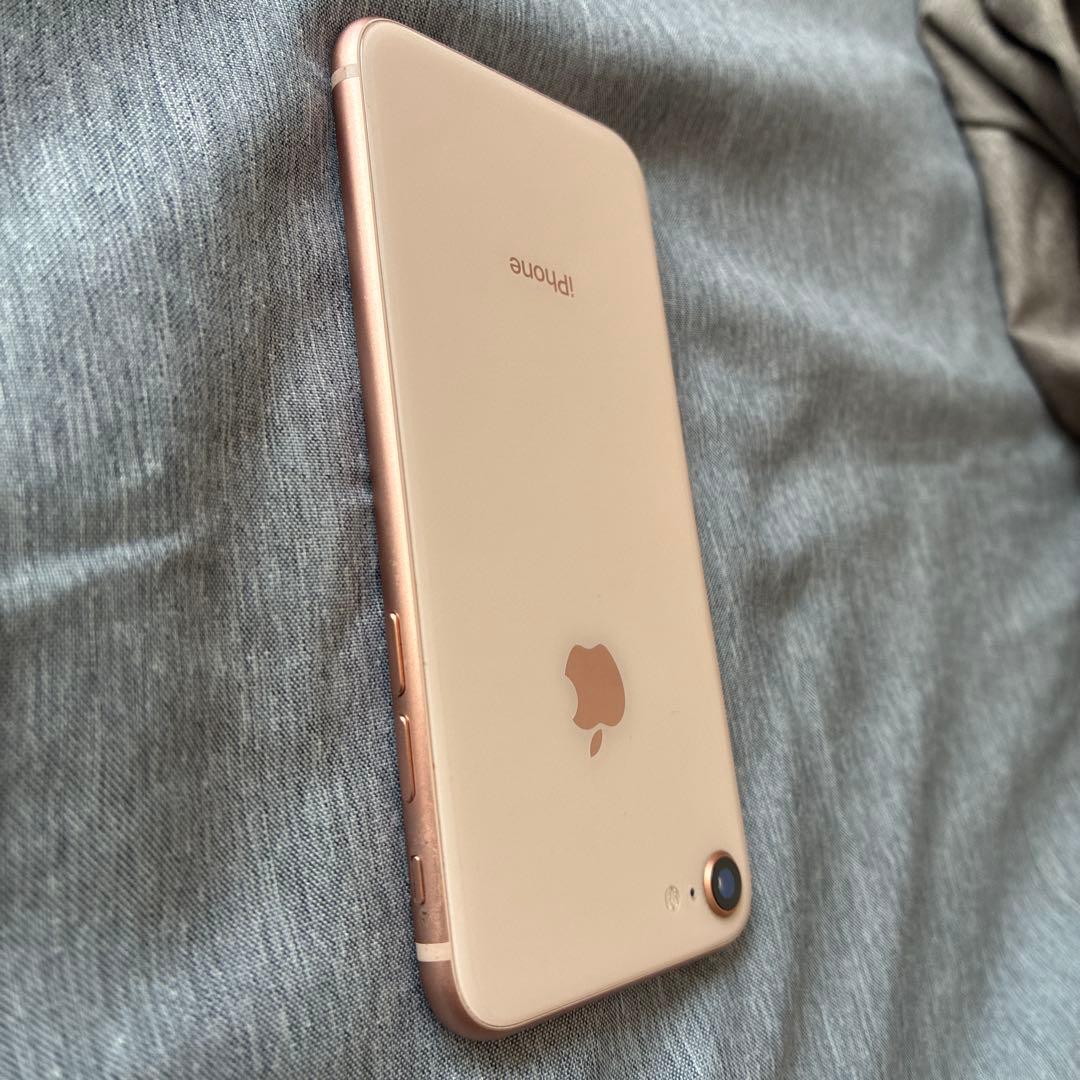 2023年購入Apple iPhone 8 ゴールドAmazon整備品