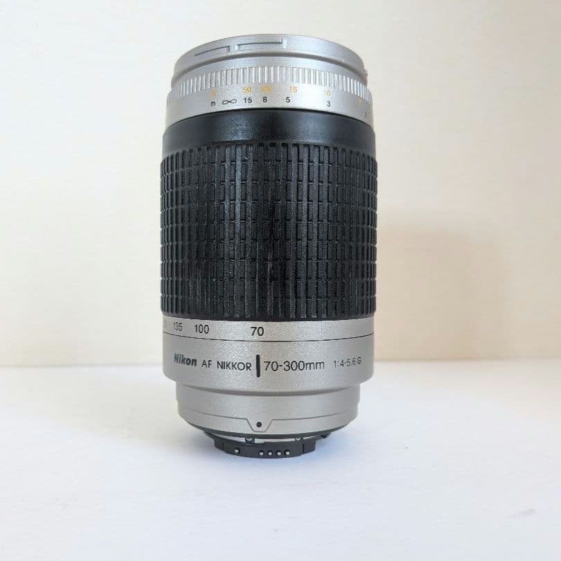 ​【希少シルバー】Nikon AF NIKKOR 70-300mm