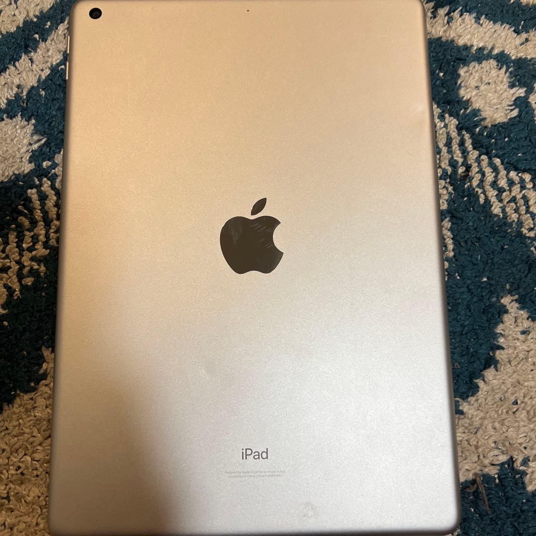 iPad 64GB シルバーwifiモデル