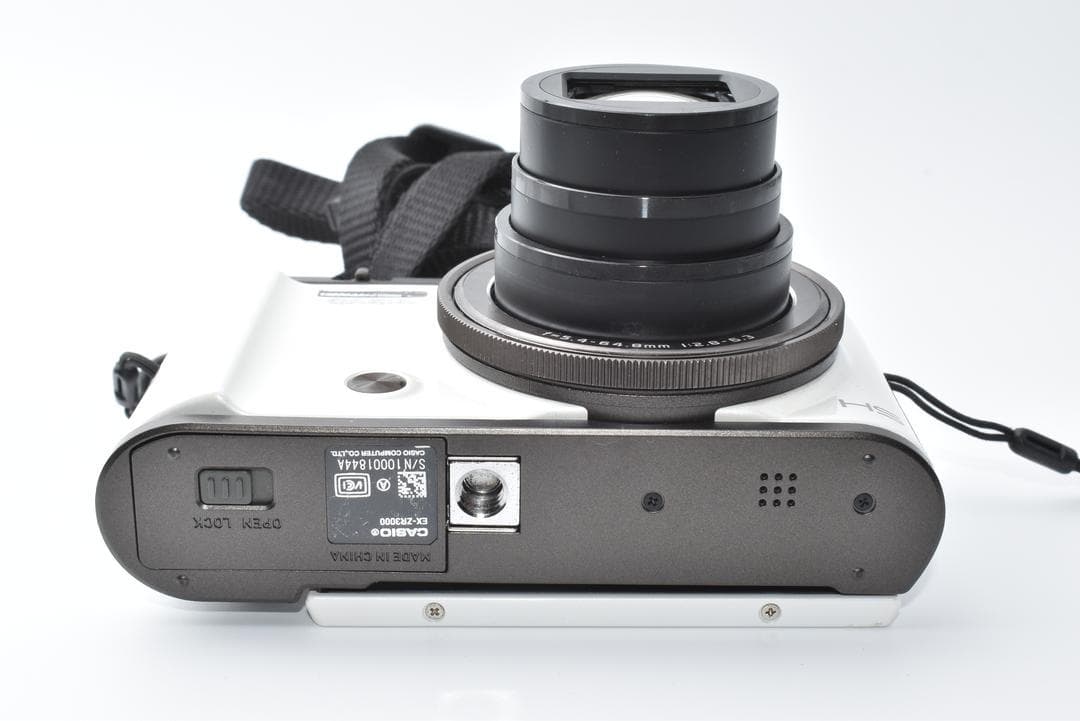 CASIO カシオ EXILIM EX-ZR3000 ホワイト