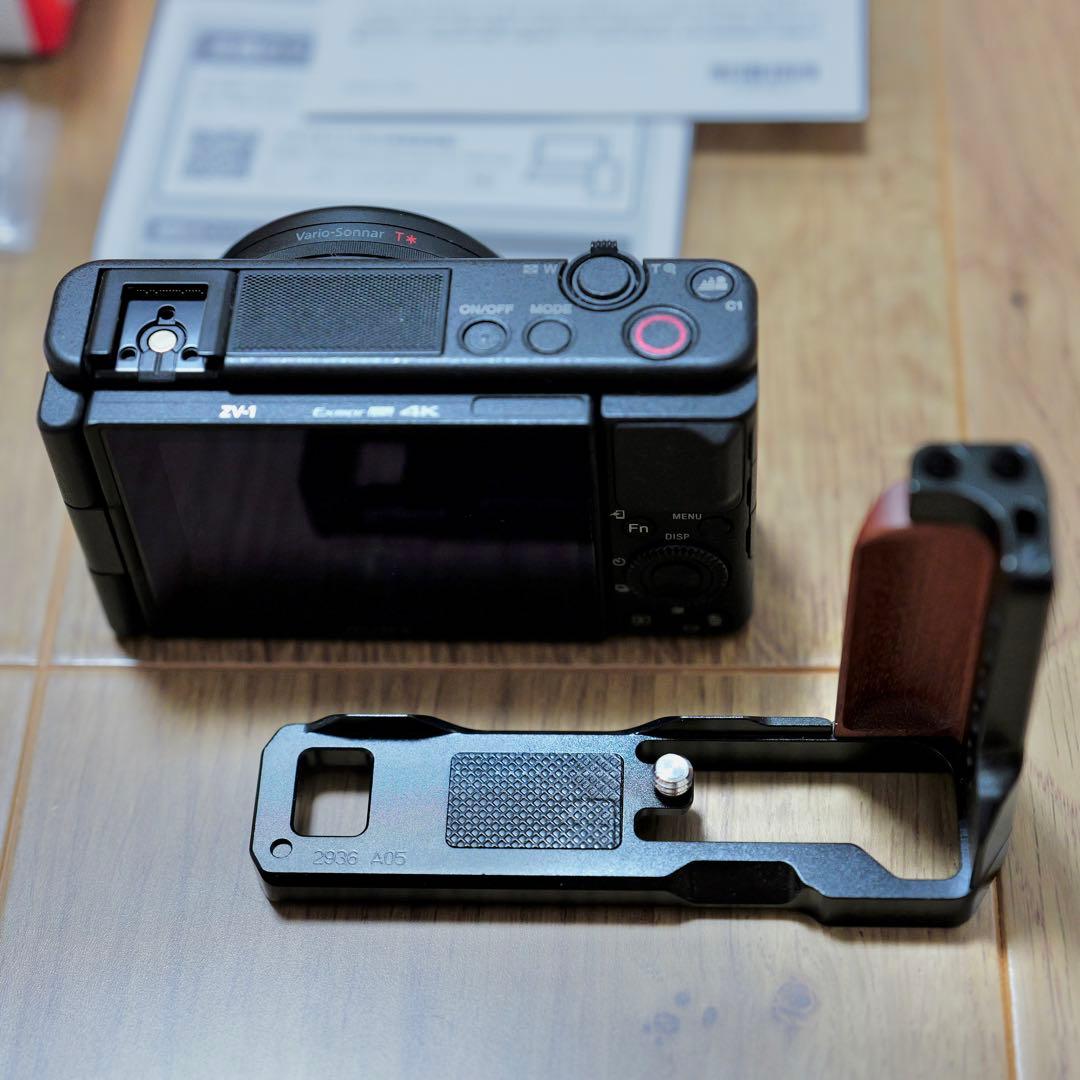 SONY ZV-1 コンパクトデジタルカメラ ZEISSレンズ