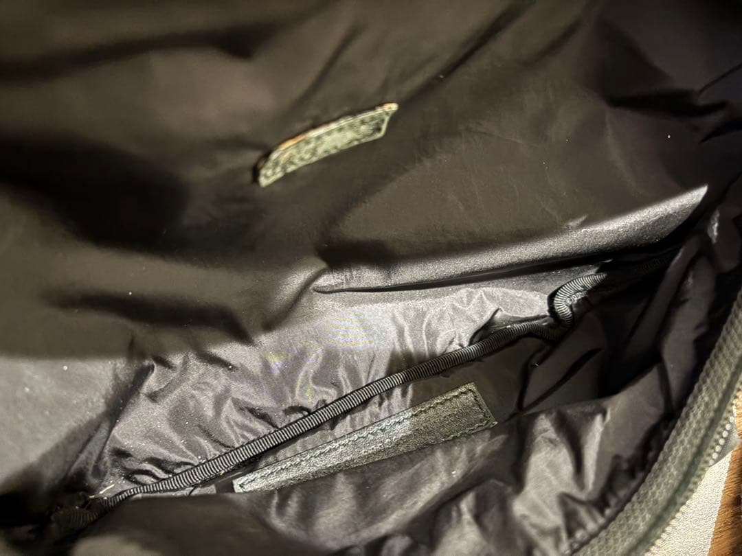 バレンシアガ エブリデイ ショルダーバッグ ナイロン ブラック/ネイビー