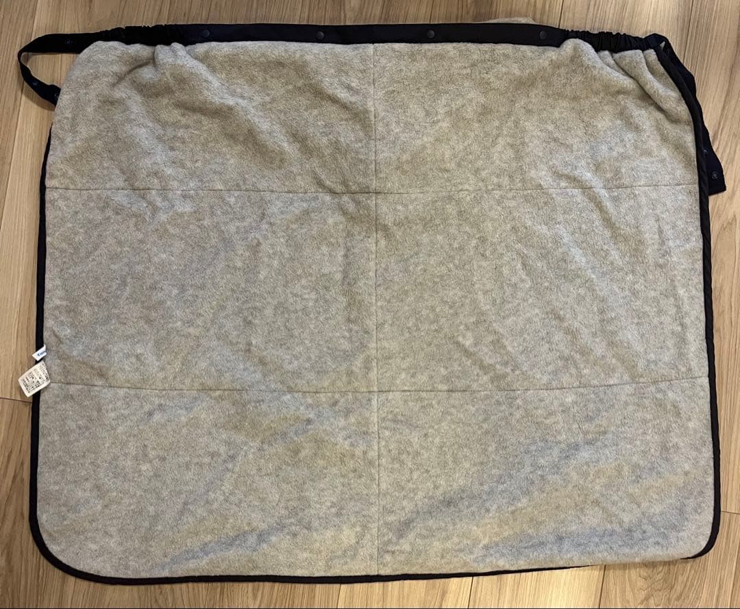 ファミリア3WAYブランケット ネイビー クマ刺繍付き　ケープ