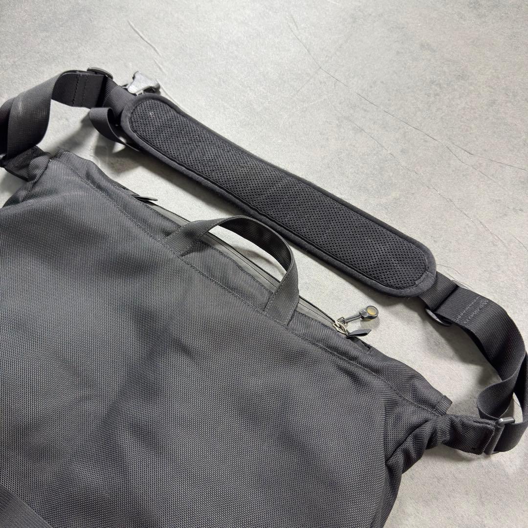 patagonia Half Mass ハーフマスメッセンジャーバッグ 黒 古着