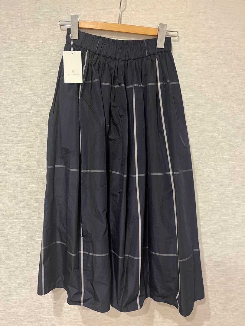 UNITED ARROWS ユナイテッドアローズ　タフタスカート　新品　タグ付