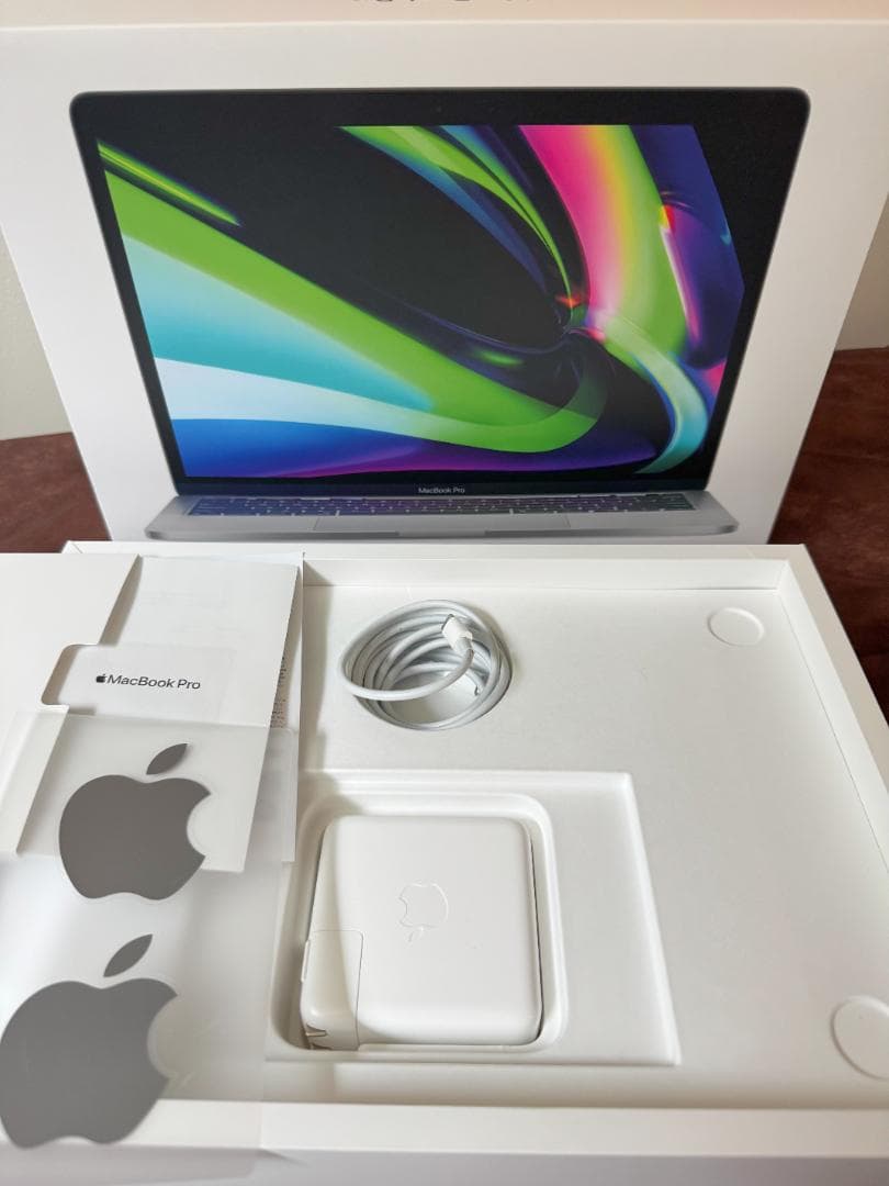 MacBook Proシルバー本体 充電最大容量100％メモリ8g/256g