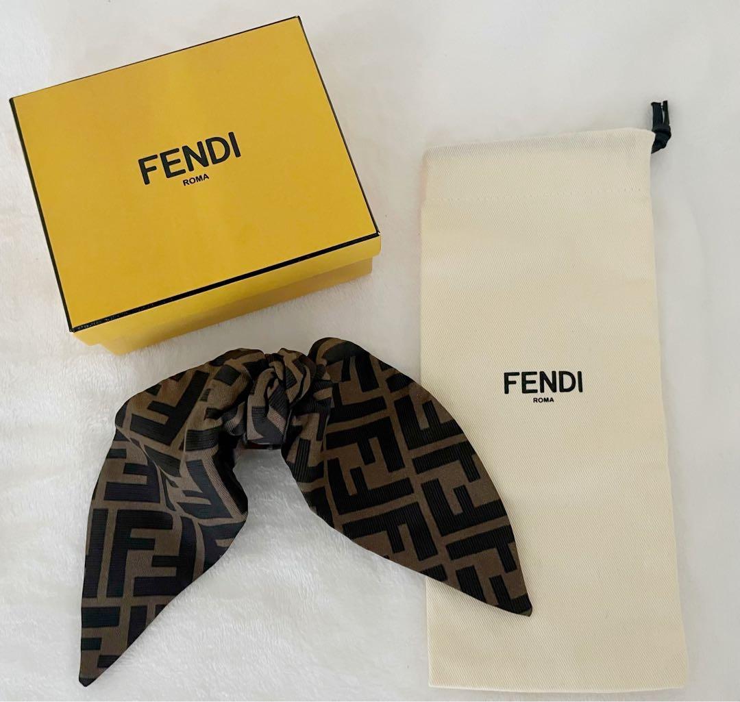 FENDI フェンディ　ヘアアクセサリー　ヘアクリップ