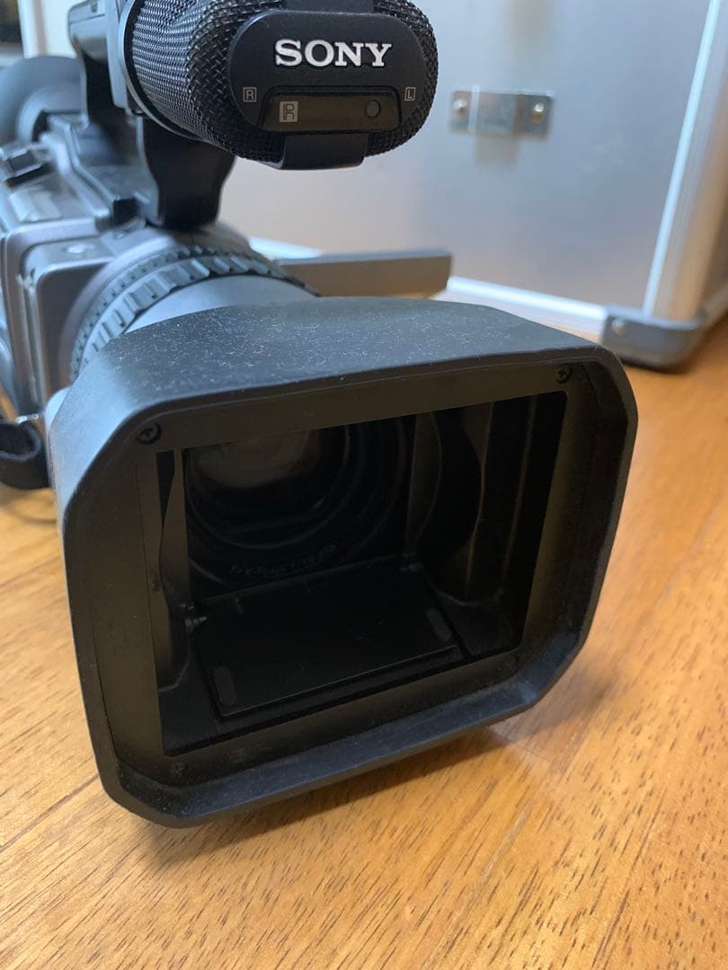【動作OK】付属品多数　SONY　Handycam　DCR-VX2100