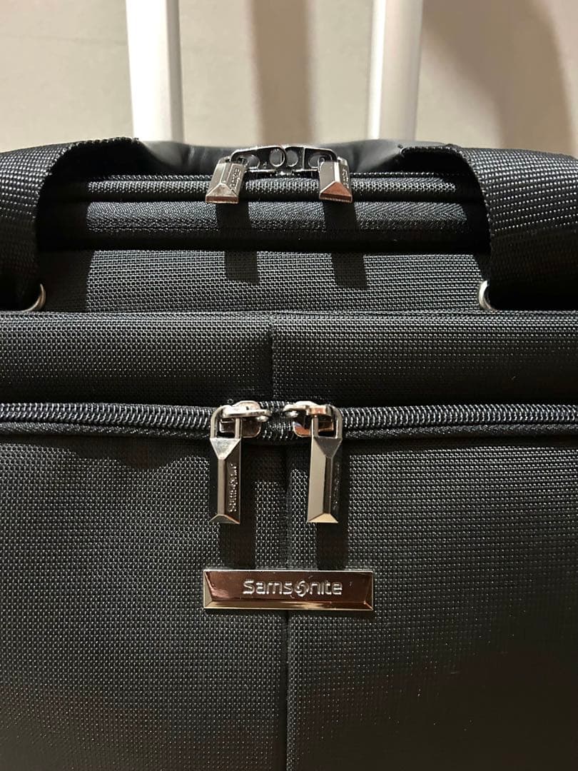 極美品サムソナイトキャリーバッグビジネススーツケース機内持ち込み可