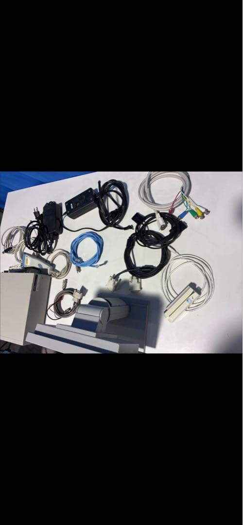 CRTモニター シルバー ケーブル付き