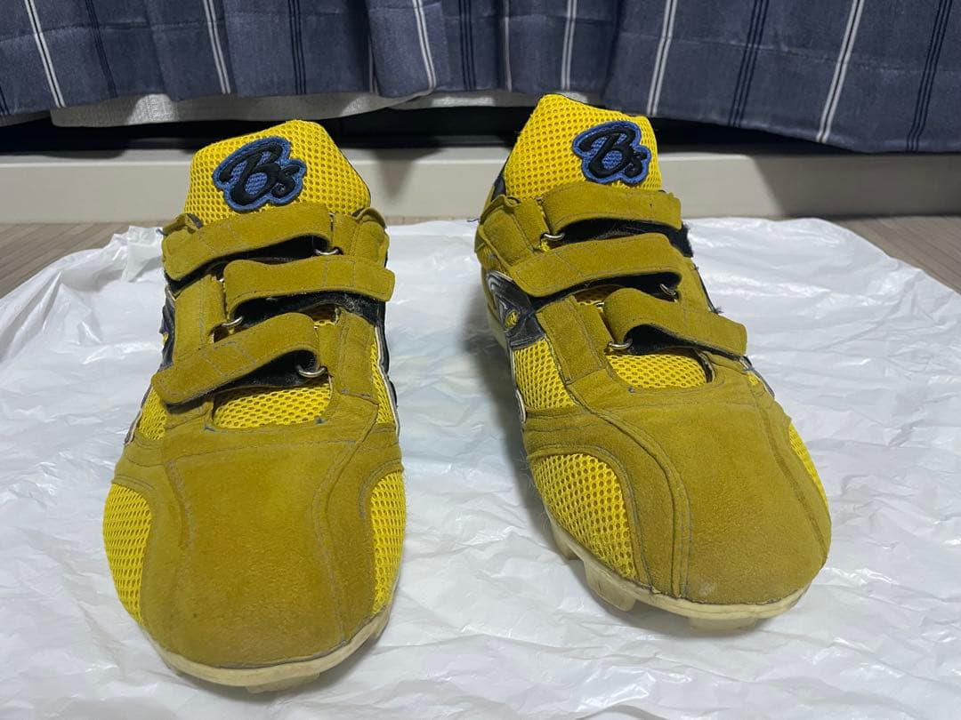 Bs 野球用オーダースパイク イエロー