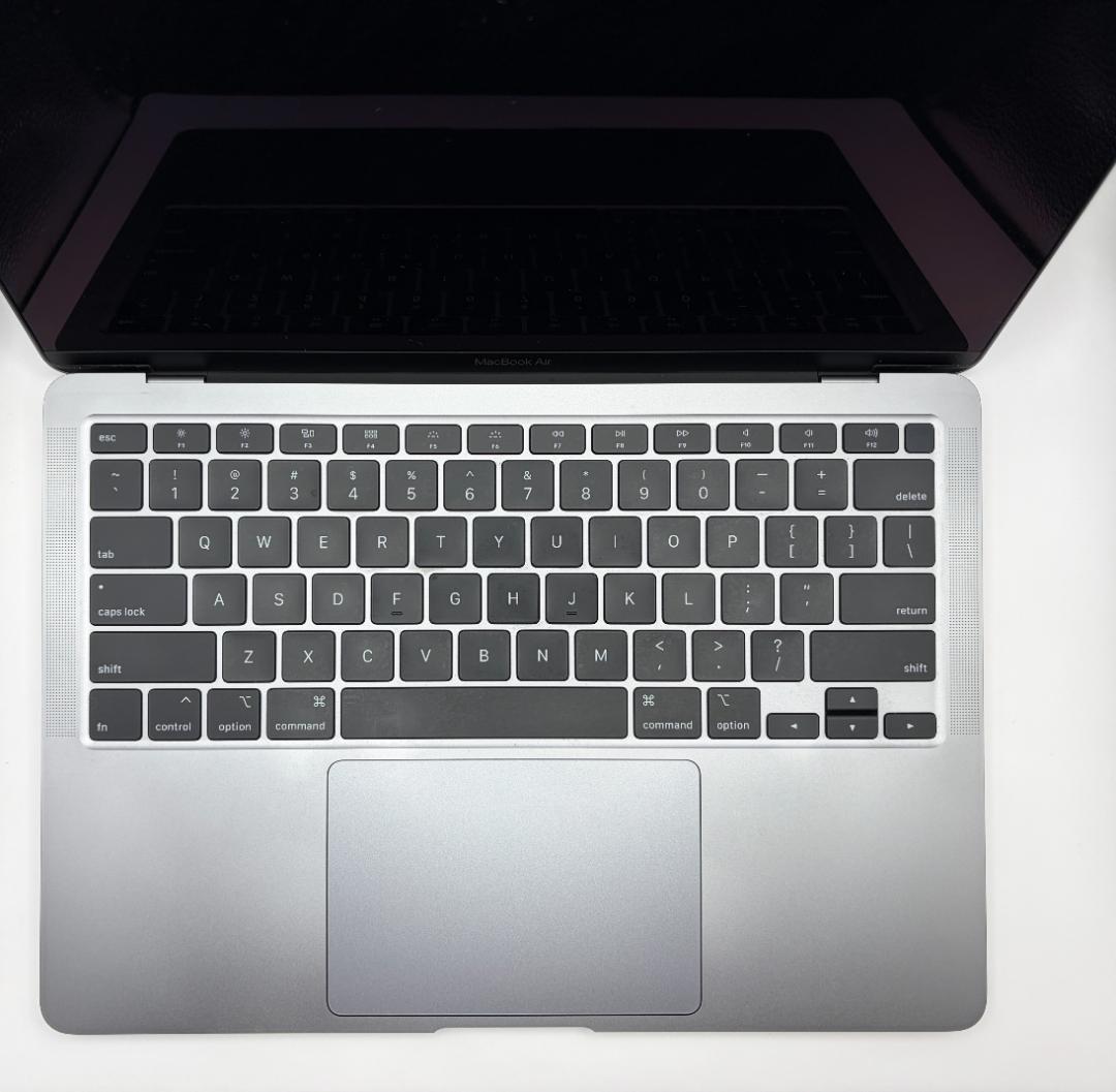 【美品】Macbook Air 2020 Intel Core i5　箱付属