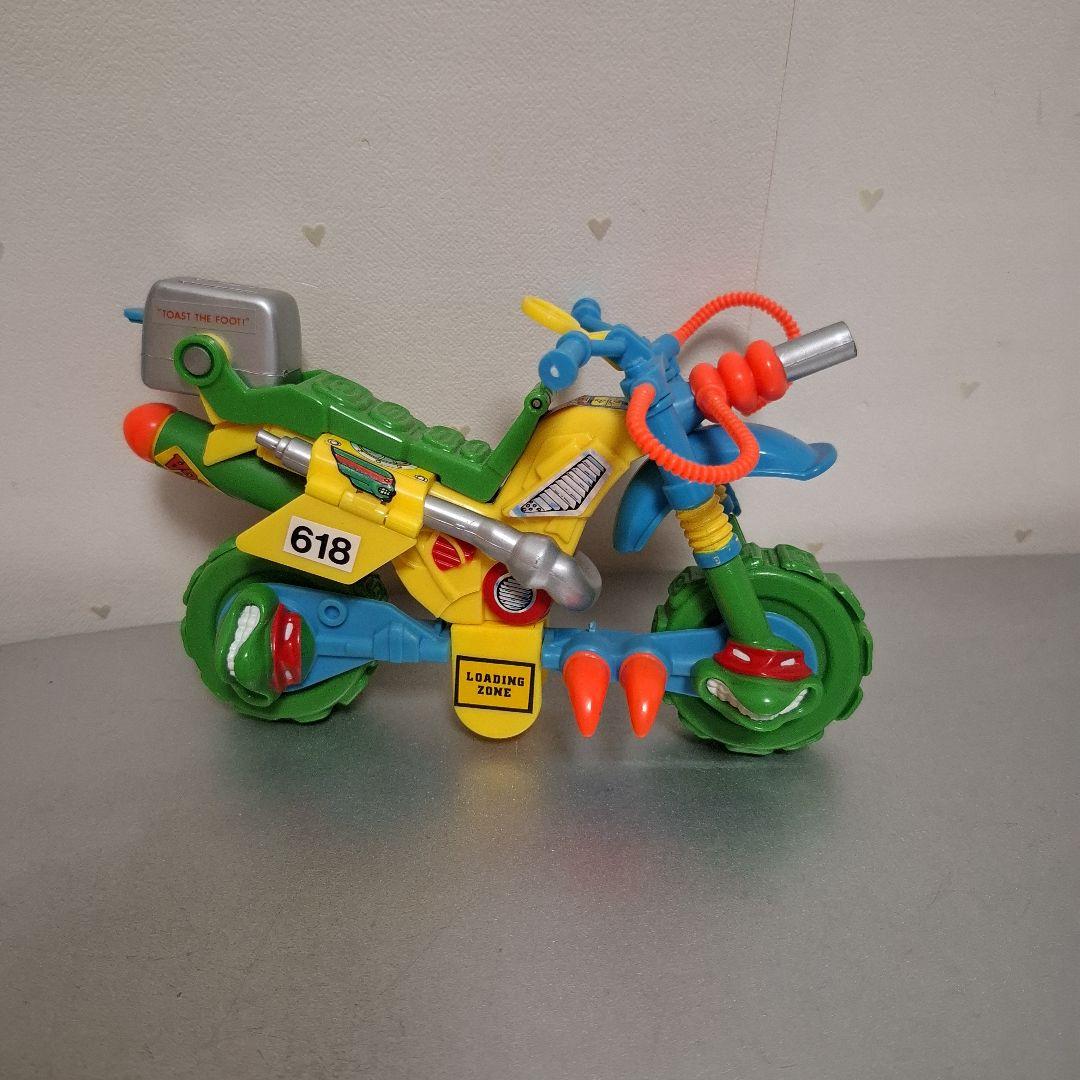 ミュータントタートルズ タートルバイク タカラ playmates フィギュア