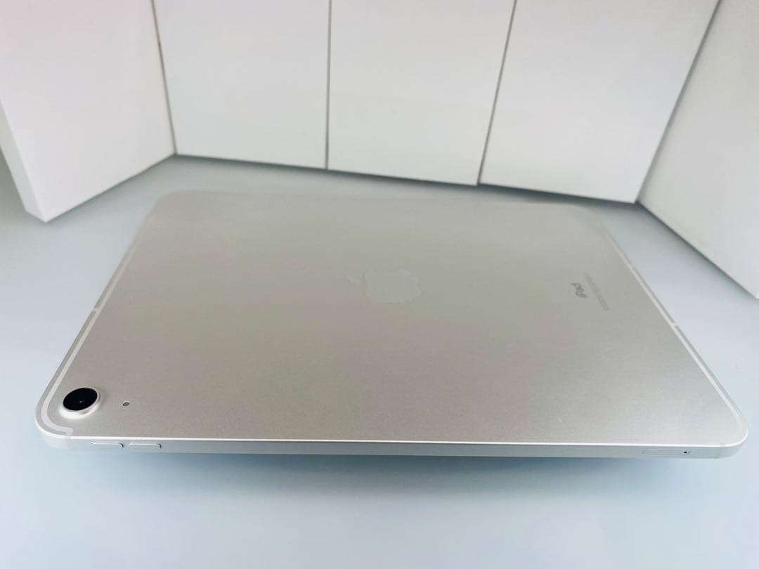 iPad 第10世代 64GBシルバーCellular Apple SIMフリー
