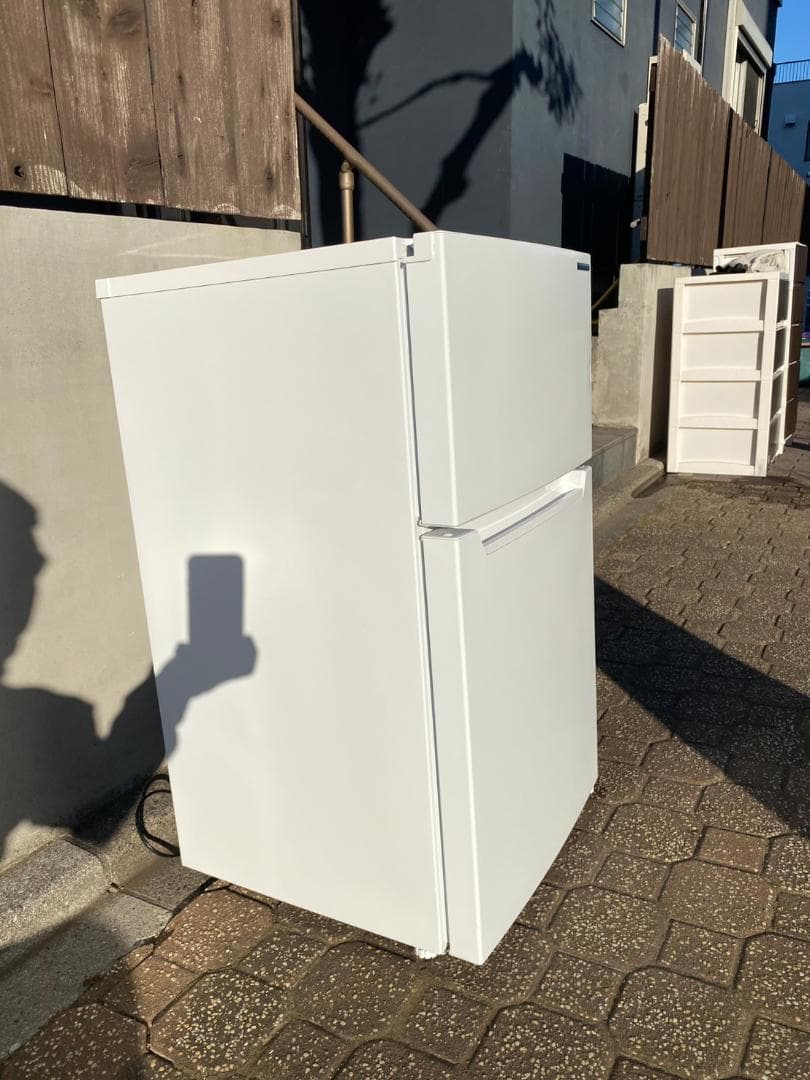 2022年製　YAMADA SELECT　87L　冷凍冷蔵庫 YRZ-C09H1