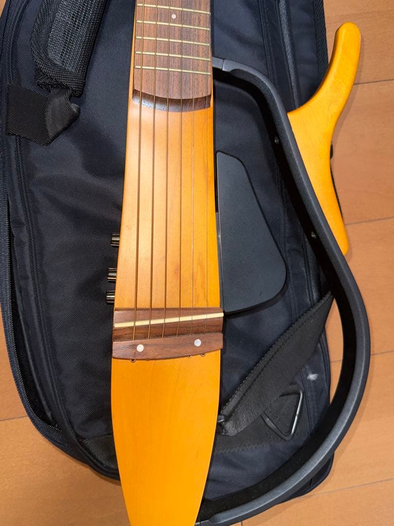 YAMAHA SLG110S ヤマハ サイレントギター ナチュラルケース付