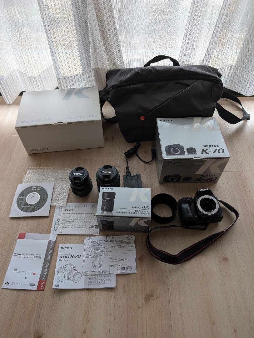 即発送★PENTAX K-70 300W ズーム RE キット（ ブラック）