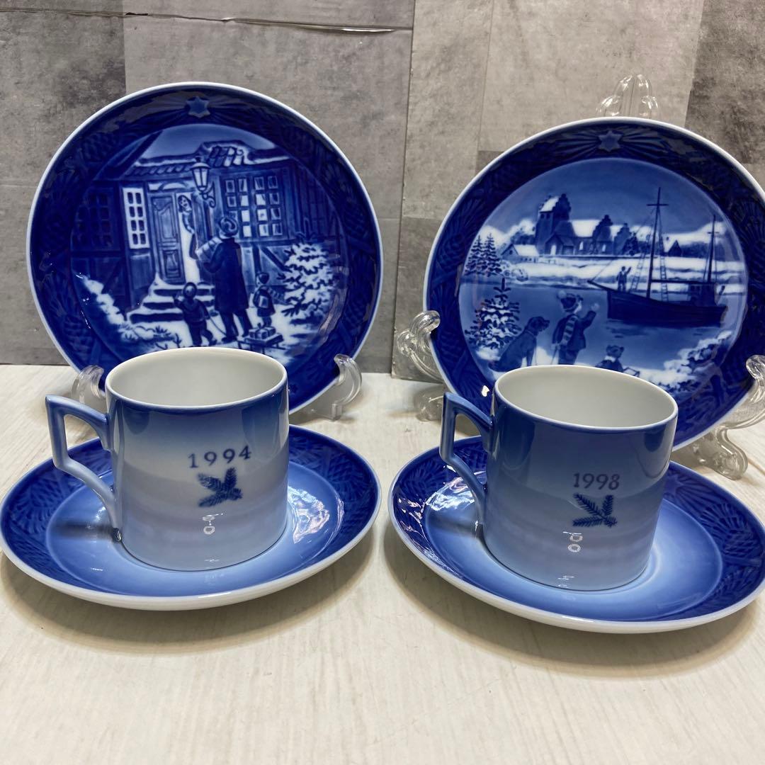 ロイヤルコペンハーゲン　イヤープレート8枚　カップソーサー3客　セット