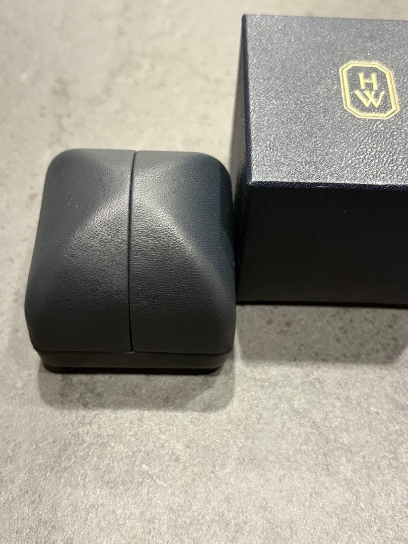 HARRY WINSTON ペアリング　空箱　レザーケースと付属品