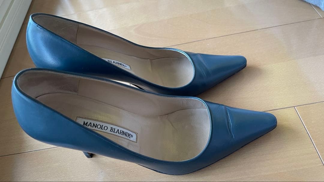 マノロブラニクMANOLO BLAHNIK 37.5