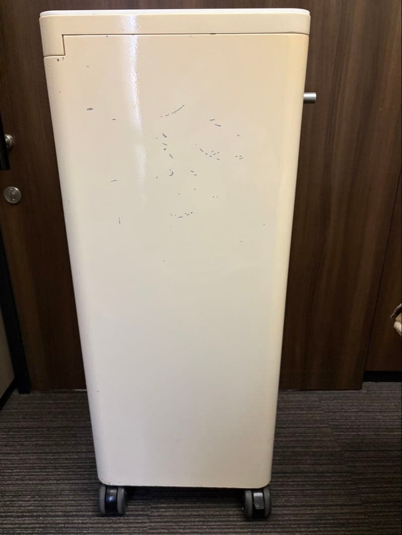 TMキューブ　EMS、ナール超音波、赤色LED タカラBEAUTY MATE