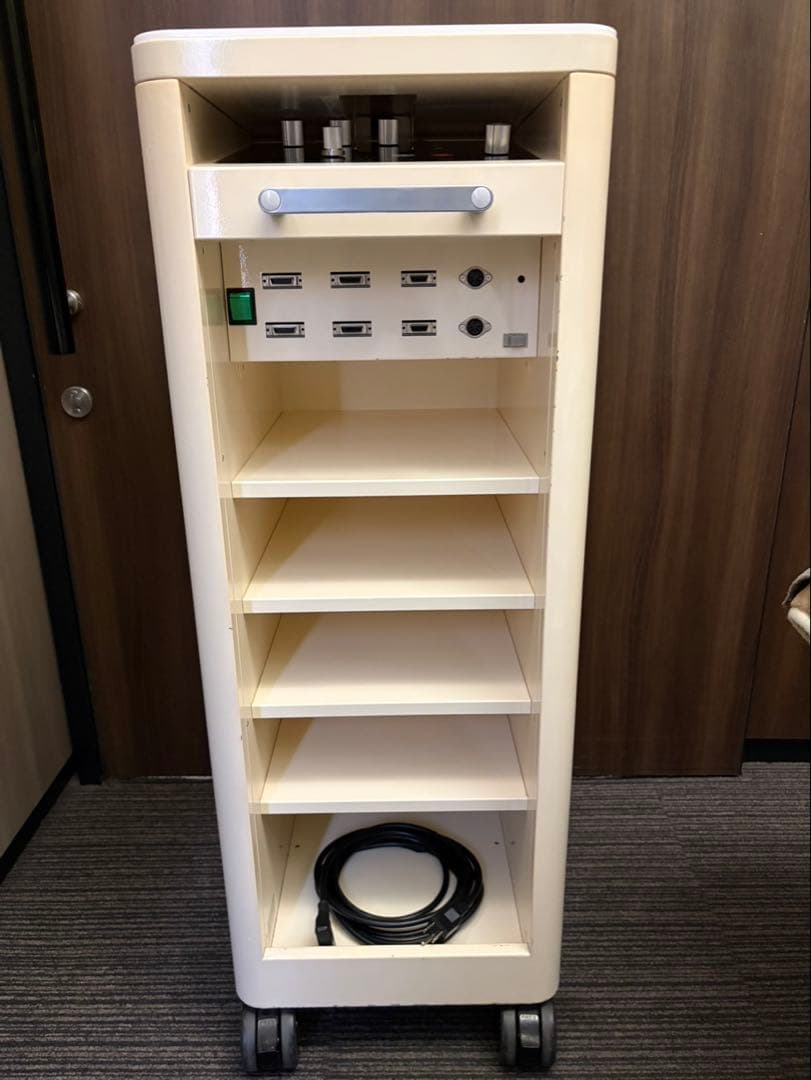 TMキューブ　EMS、ナール超音波、赤色LED タカラBEAUTY MATE