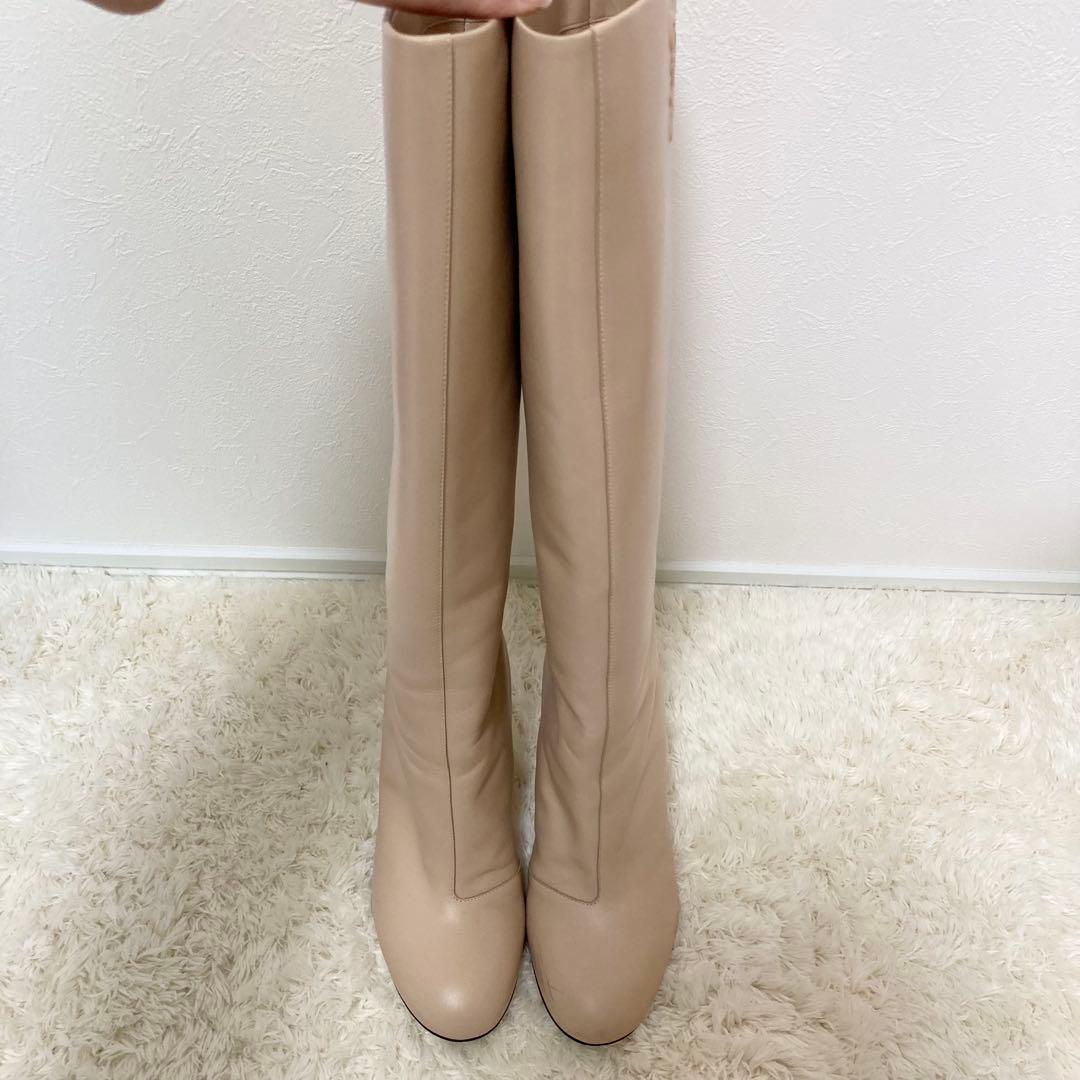 FENDI フェンディ FFカーリグラフィー ロングブーツ レザー Pベージュ