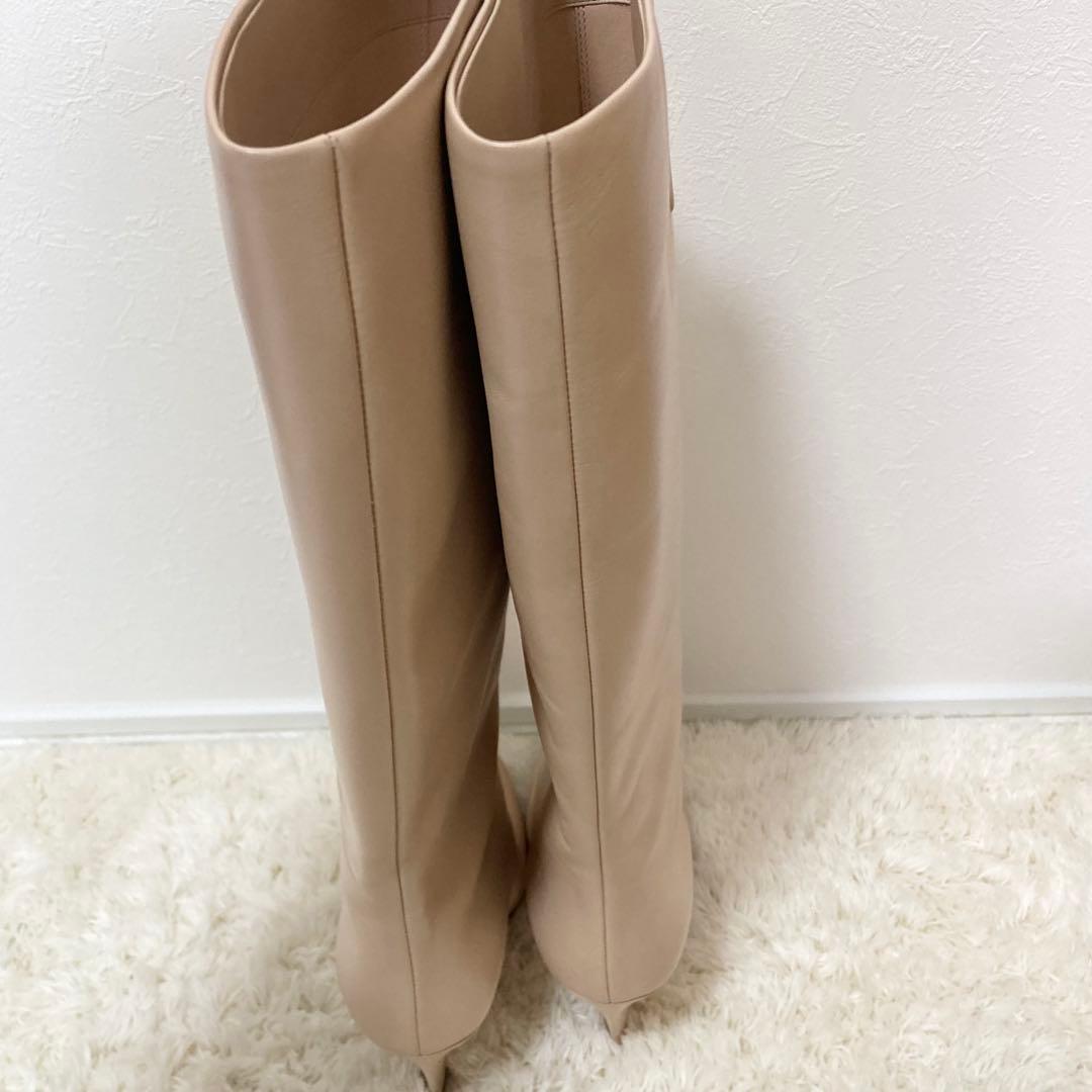 FENDI フェンディ FFカーリグラフィー ロングブーツ レザー Pベージュ