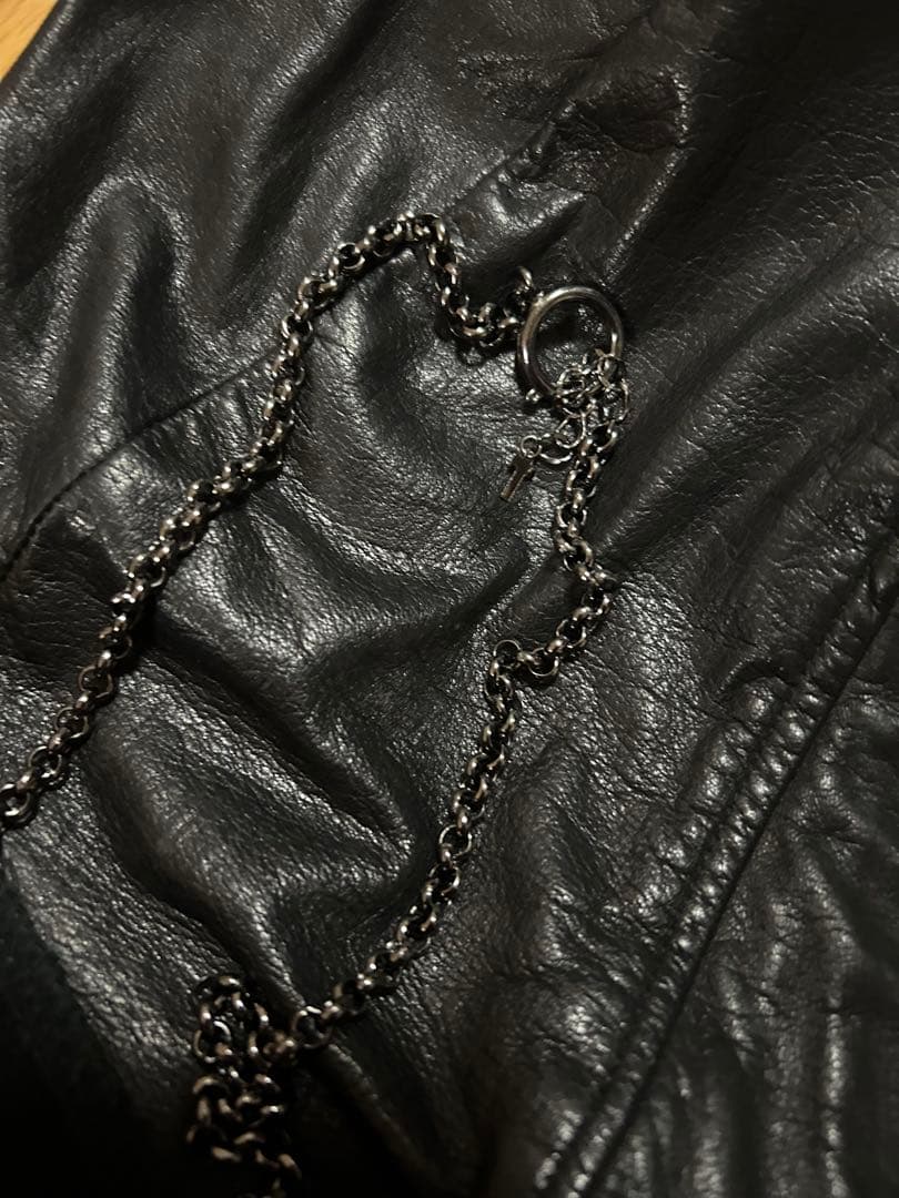 ブラックピースナウ　ネックレス　クラウン