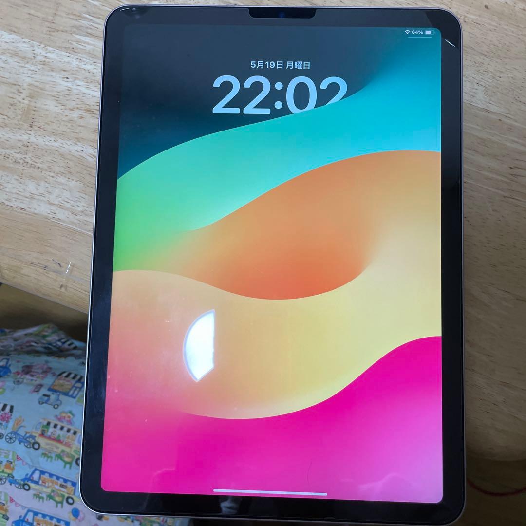 Apple iPad Air (第5世代) 64GB ゴールド　Wi-Fiモデル