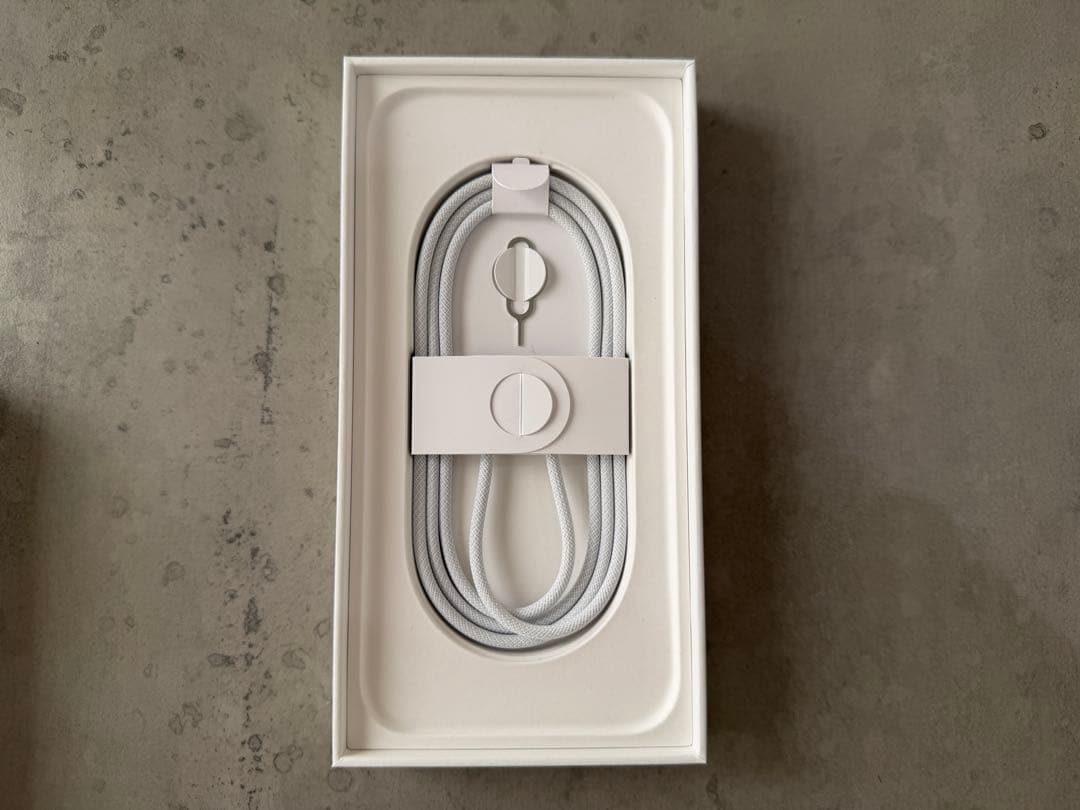 iPhone16Pro Max デザートチタニウム 256GB