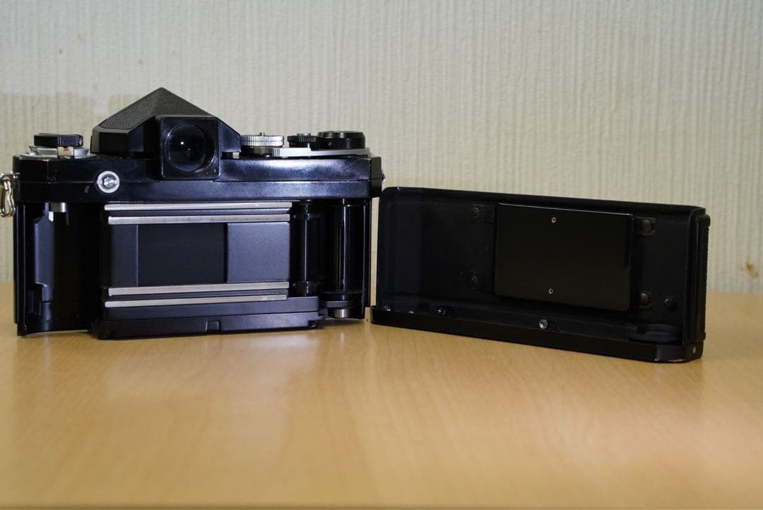 【完動品】Nikon F アイレベル ブラック フィルムカメラ