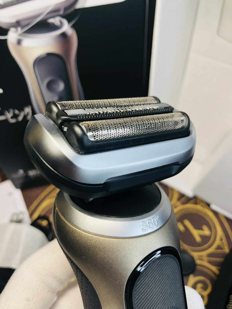 【美品】ブラウン シリーズ7 72-C1500s メンズシェーバー