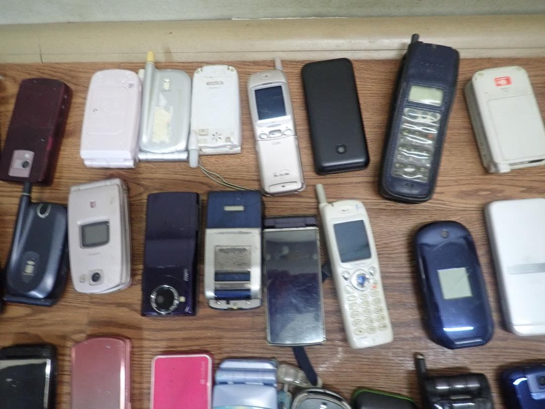 む*！様 携帯電話 ジャンク多数