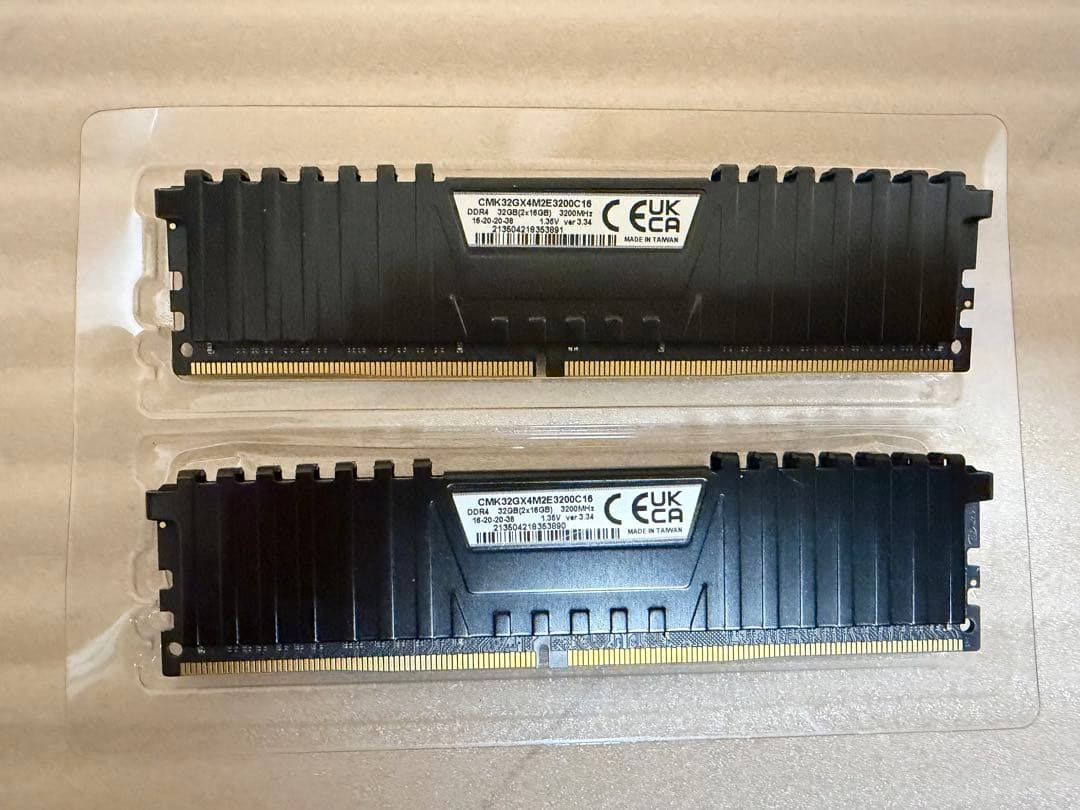 CORSAIR Vengeance LPX DDR4 メモリ 16GBx2枚