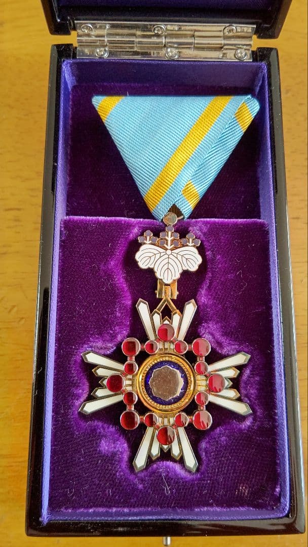 勲章 金文字黒塗箱 - 美品