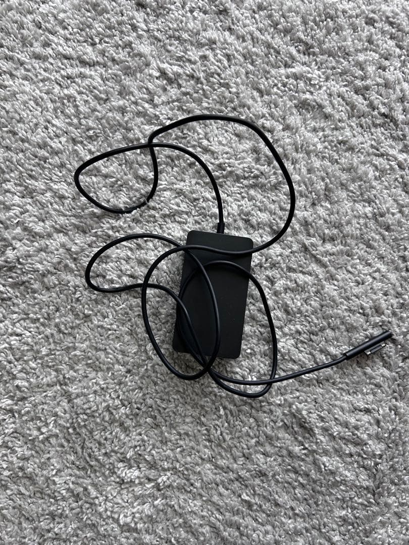 Microsoft Surface Laptop シルバー 本体　値下げ可能