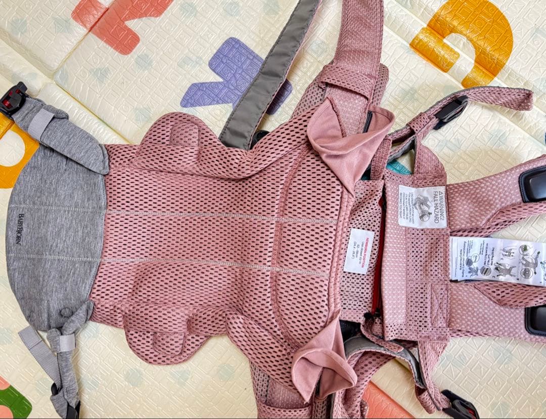 最終値下げ‼️【使用数回のみ】BabyBjörn ハーモニー 抱っこ紐 ピンク