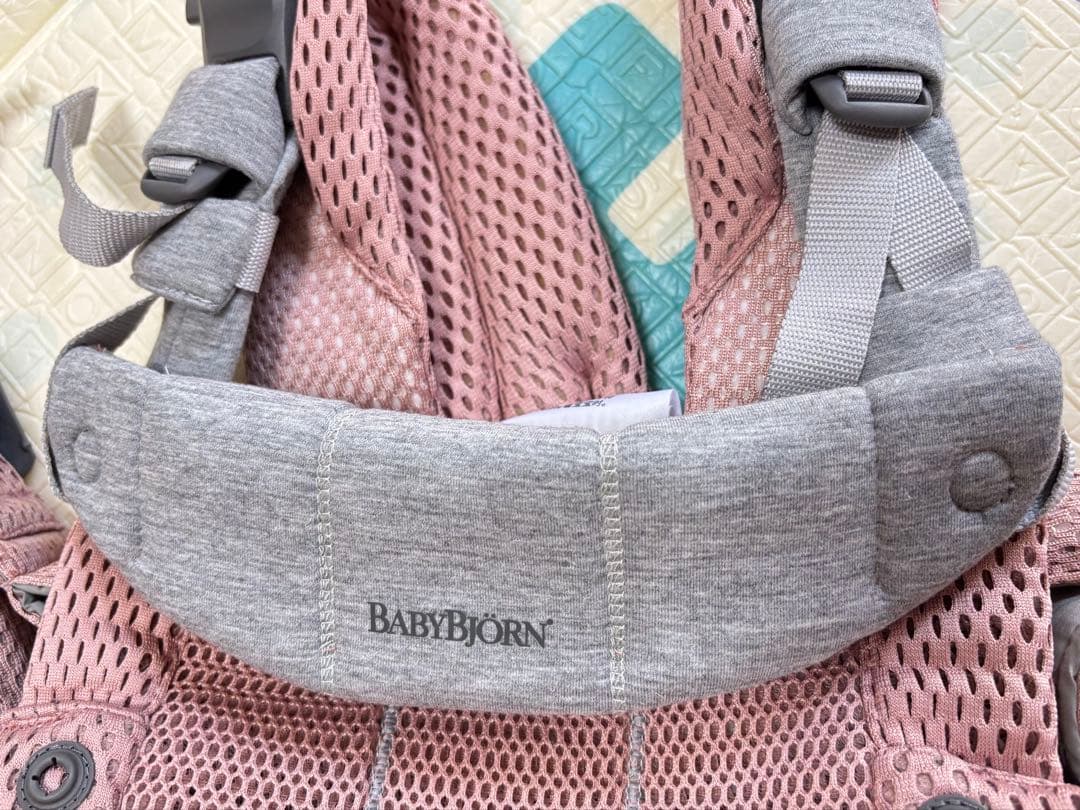 最終値下げ‼️【使用数回のみ】BabyBjörn ハーモニー 抱っこ紐 ピンク