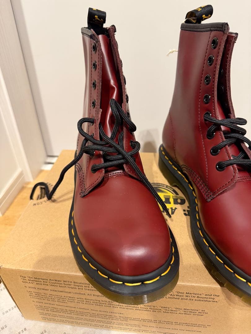 【新品】Dr.マーチン1460 8ホールレザーレースアップブーツ/チェリーレッド