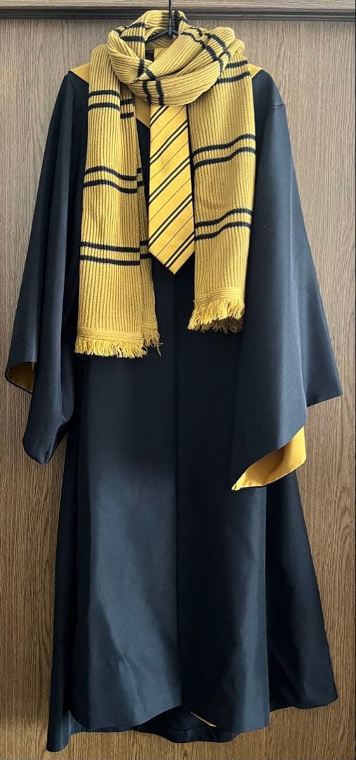 ハリーポッター ハッフルパフ ローブ xs スタジオツアー