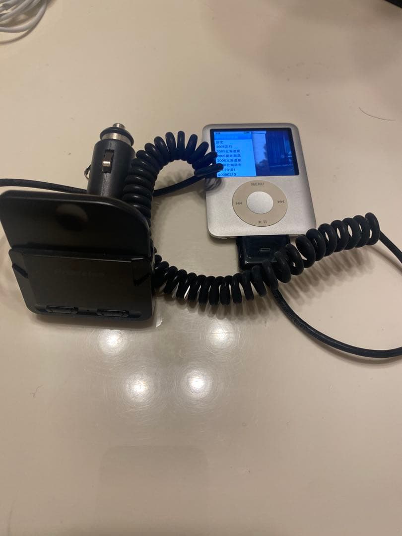 Apple iPod nano 第3世代 4GB シルバー A1236 完動品
