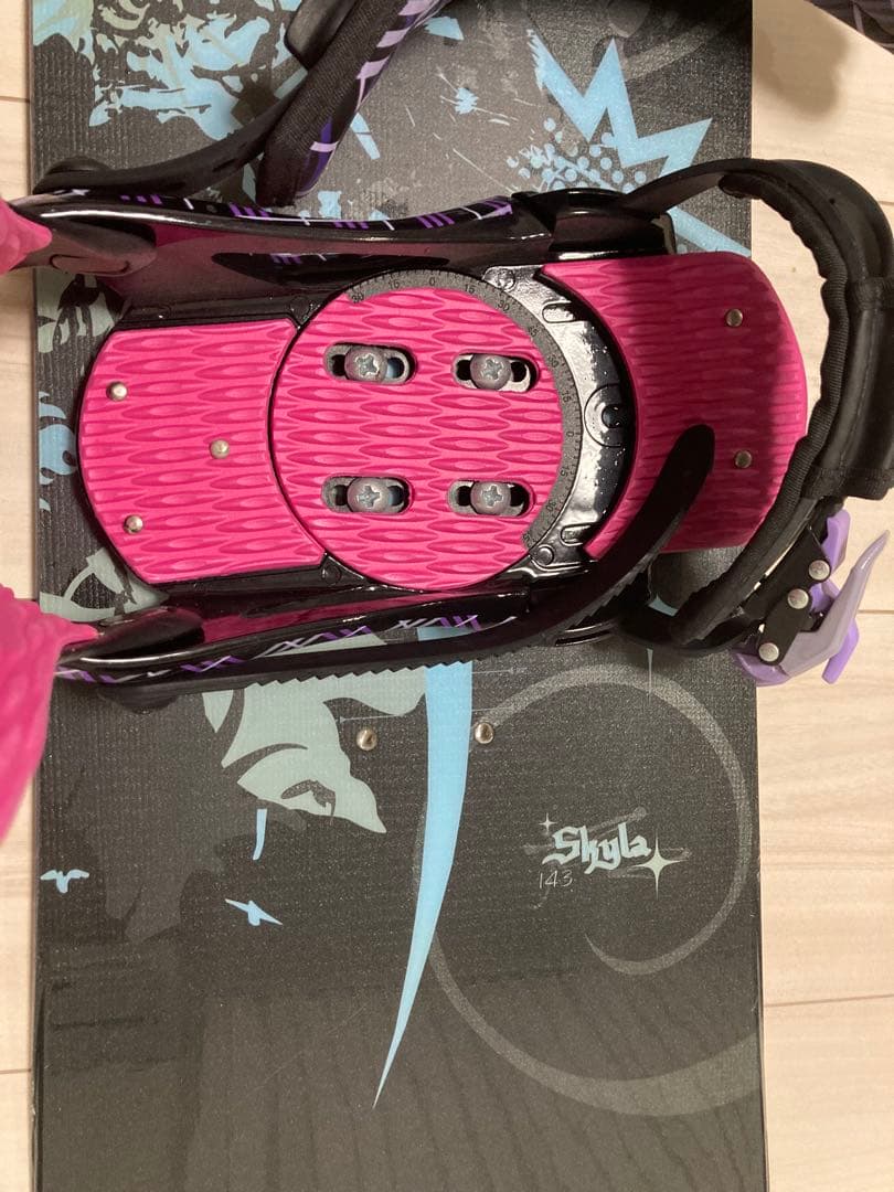 K2 Skylaフリースタイル スノーボード RIDEビンディング付き